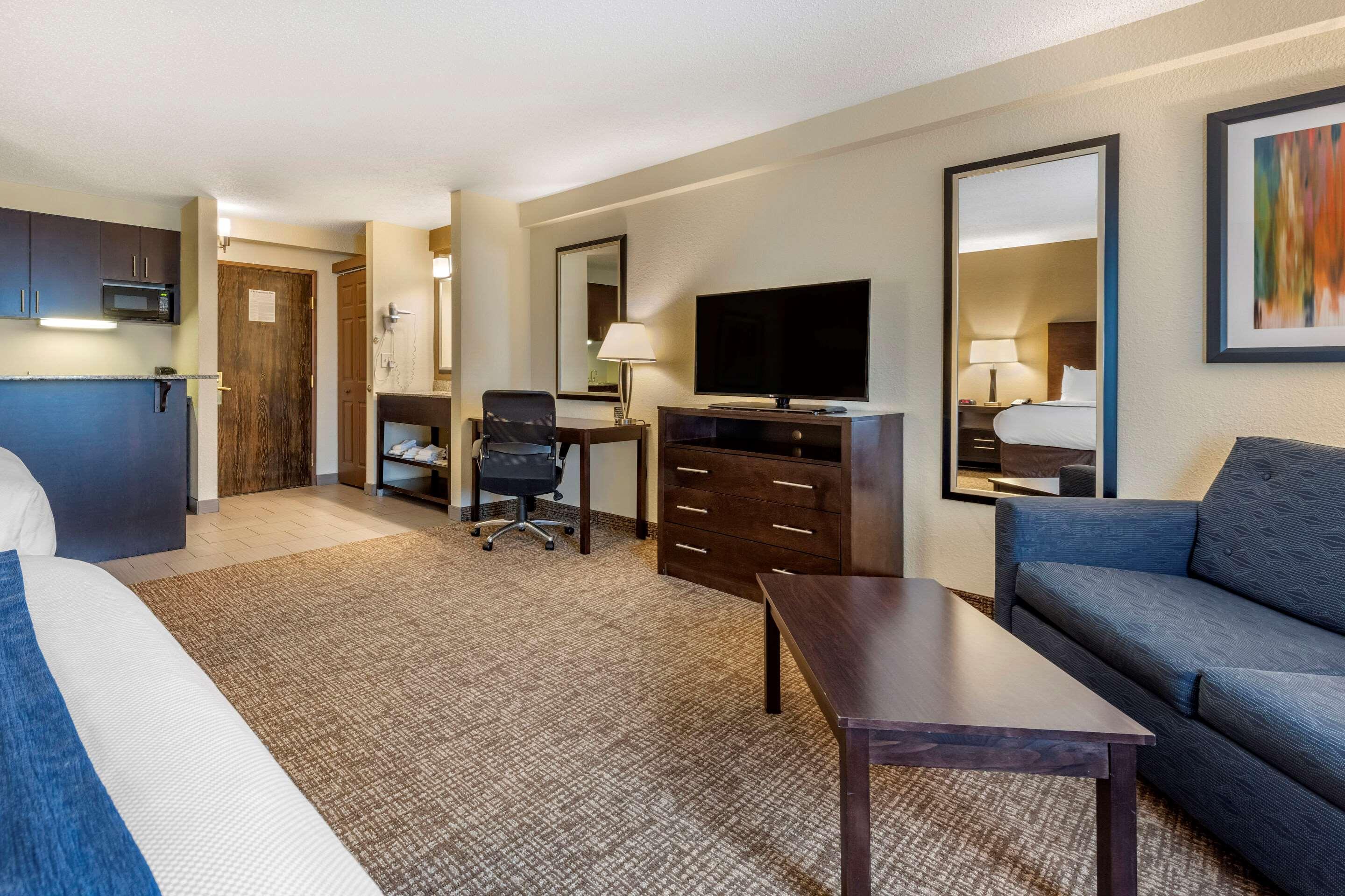 Comfort Inn & Suites Butler Exteriér fotografie