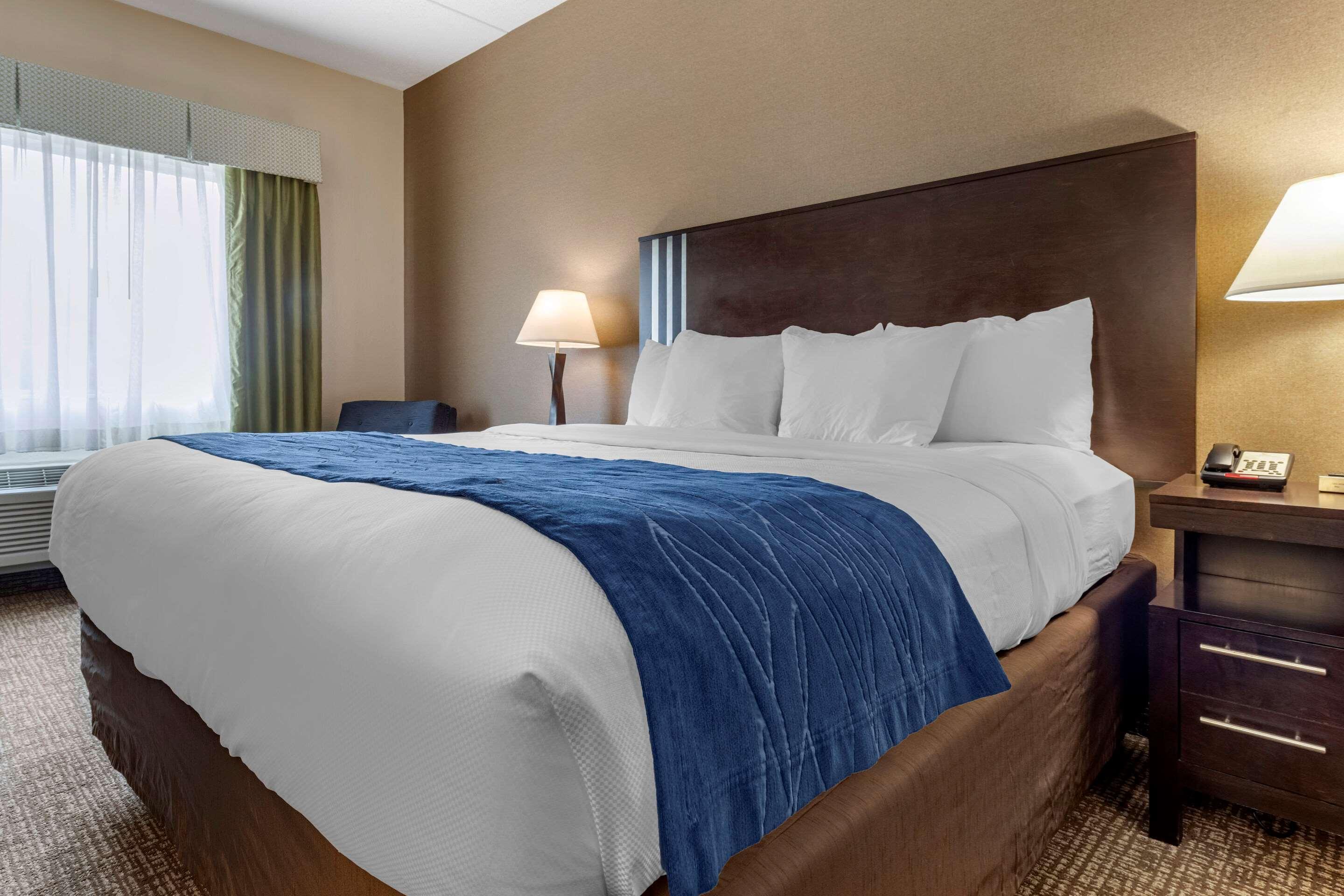 Comfort Inn & Suites Butler Exteriér fotografie