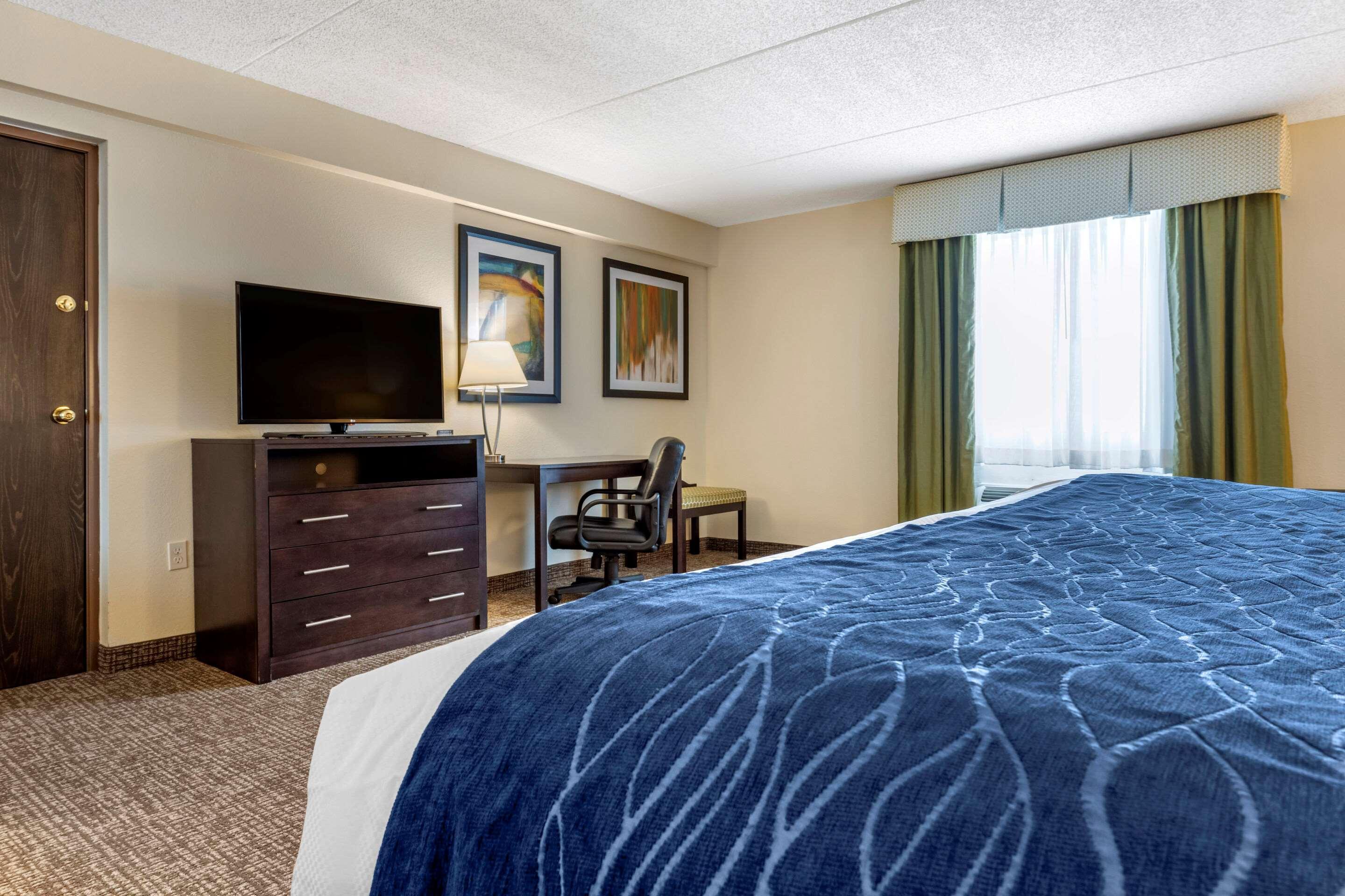 Comfort Inn & Suites Butler Exteriér fotografie