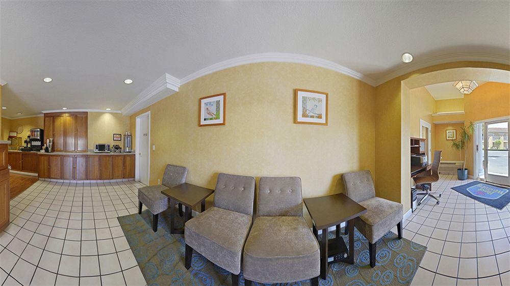 Comfort Inn & Suites Butler Exteriér fotografie